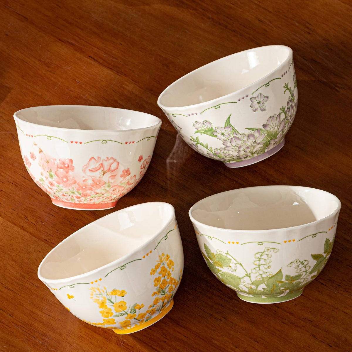 12-Piece Ceramic Dinnerware Set, Service for 4, Cream White D39793